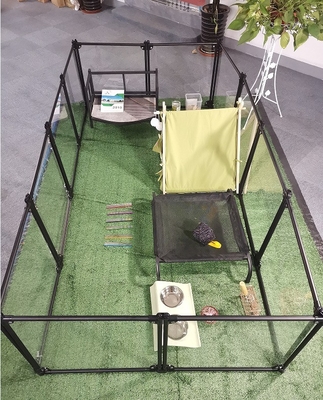 Jardim de brinquedos para animais de pequeno porte em ambientes fechados