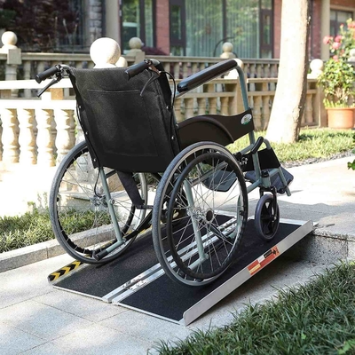 2-8ft Alumínio de cadeira de rodas rampa antiderrapante rampa dobrável para porta rampa portátil