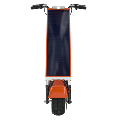 Viagens elétricas para homens tornaram-se ecológicas com scooter solar ecológico