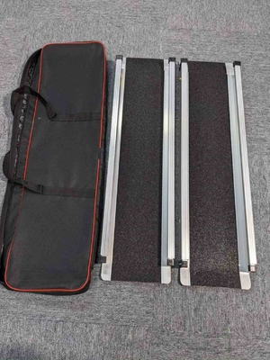 Largura aberta de 73 cm T3-T8 Rampa de alumínio para degraus de casa Portas Escalas Superfície antiderrapante
