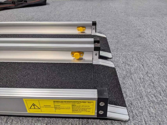 Largura aberta de 73 cm T3-T8 Rampa de alumínio para degraus de casa Portas Escalas Superfície antiderrapante