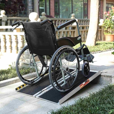 Largura aberta de 73 cm T3-T8 Rampa de alumínio para degraus de casa Portas Escalas Superfície antiderrapante