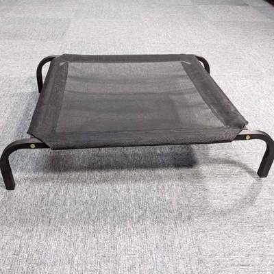 Cama de animais de estimação personalizada certificada ISO9001 elevada e à prova d'água para o exterior em vários tamanhos