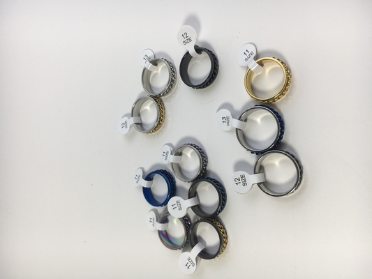 Múltiplas cores 8mm Largura Titânio Anel de cadeia de aço Anel giratório Anel para moda masculina