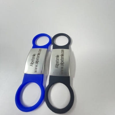 Cães Slide de silicone em tags de cães em branco de aço inoxidável Pet ID Tag com logotipo laser personalizado