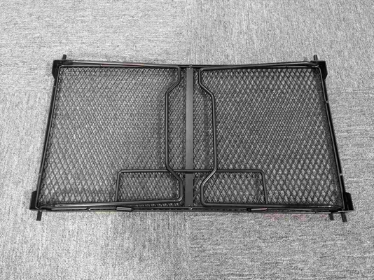 Cama de cão portátil de metal elevado Respirável de malha Cama de animais de estimação de luxo com design dobrável