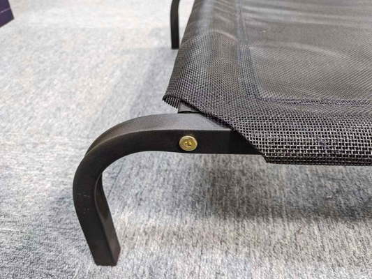 Cama para cães com revestimento em pó com design respirável e material impermeável