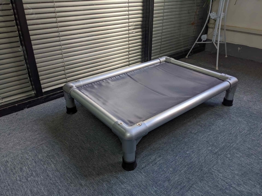 O seu cão merece a melhor cama elevada de luxo para descansar de forma ecológica