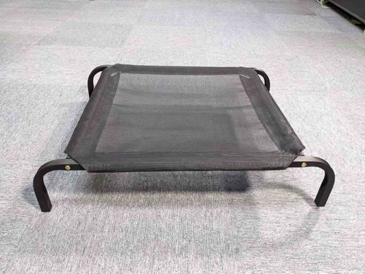 Cama portátil XL de aço inoxidável com design elevado e representação animal